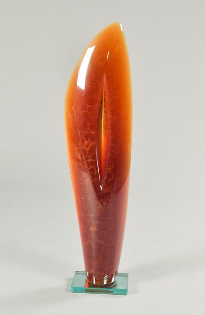 null VASICEK Ales, born 1947

Red Star, 2004

red-orange glass sculpture on translucent...