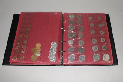 null Silver coins in an album :

- 100 francs commemorative (x7)

- 50 francs type...