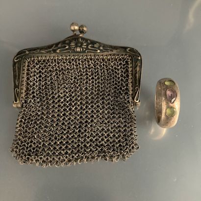 null Silver lot including a minaudiere and a ring. 

Gross weight : 43 g.