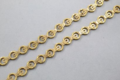 null Necklace in 18k (750) yellow gold with round openwork.

Necklace size : approx....