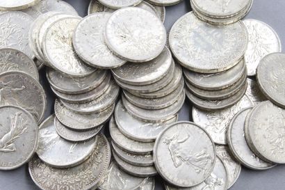  Lot of silver coins mainly Semeuse. 
Weight : 780 g. 