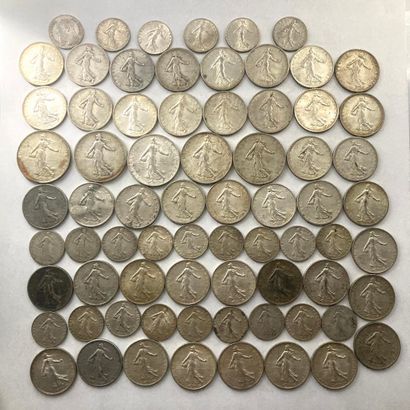 null Set of silver coins of type Semeuse.

Weight : 324.40 g.
