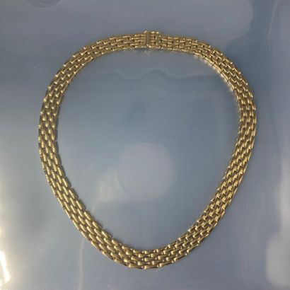 null 18k (750) yellow gold necklace.

Marked with an eagle head.

Necklace size :...