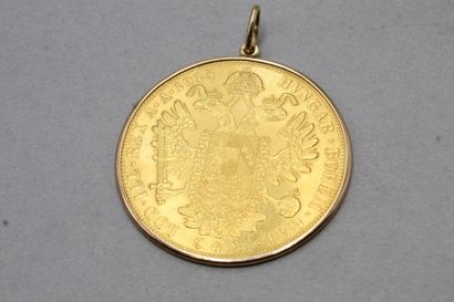 null Gold coin of 4 ducats Franz Joseph I (1915), mounted in pendant.

TTB to SUP.

Weight...