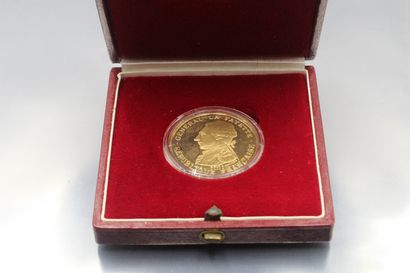  PARIS CURRENCY 
100 F coin in gold (920%) LA FAYETTE, 1987. 
Weight : 17 g 
In its...