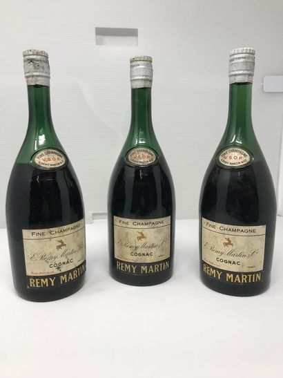 null 3 bouteilles COGNAC "Fine Champagne", E. Rémy-Martin V.S.O.P. (elt, B)