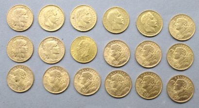 null Lot de 18 pièces en or comprenant : 

- 20 Francs Helvetia 1922 Bx2, 1935 Bx5,...