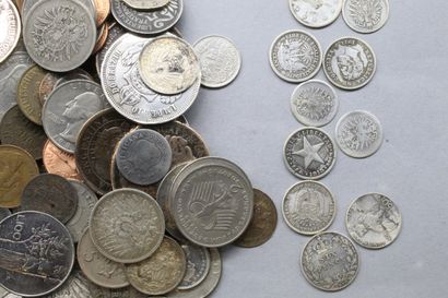 null Lot de pièces en argent comprenant : 

- 50 Centimes - Léopold II 1901.

- 20...
