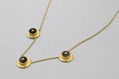 null 18K (750) yellow gold necklace with three onyx West Indian hats.

Hallmark of...
