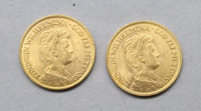 null Lot de 2 pièces en or de 10 Gulden Wilhelmina 1913.

Poids : 13.4 g.