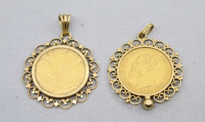 null Lot de deux pendentifs en or jaune 18k (750) ornés chacun d'une pièce en or...
