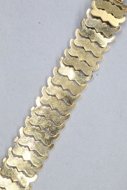 null Bracelet ruban en or jaune 18k (750). 

Longueur : 19 cm. - Poids : 28,11 g...