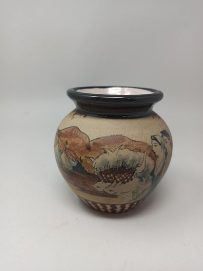 null 
CIBOURE, GARCIA

Small vase with hemmed neck in enamelled stoneware decorated...