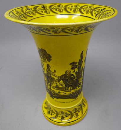 MONTEREAU - Jean de la Fontaine

Vase horn...