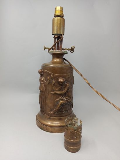 null 
Ferdinand BARBEDIENNE (1810-1892),



Foot of oil lamp in bronze whose shaft...