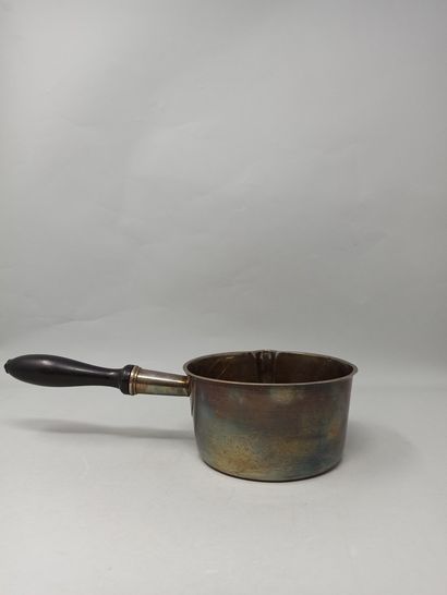 null Saucepan with spout in silver (925) Minerve mark, handle in blackened wood.

Weight...