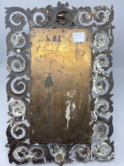 null Rectangular mirror, openwork bronze frame decorated with scrolled acanthus leaves,...
