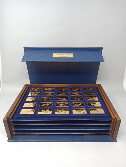 null COLLECTION OF 100 MEDALS ON AVIATION

Gilt bronze

"The Jane's Medallic Register...