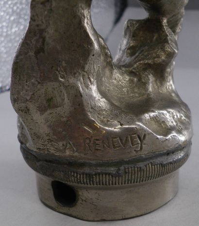 null RENEVEY A. (XX)

Mascot of radiator cap in chromed metal representing the Little...
