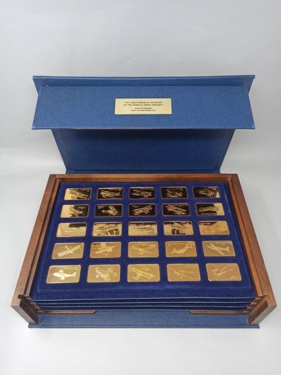 null RECUEIL DE 100 MÉDAILLES SUR L'AVIATION

Bronze doré

"The Jane's Medallic Register...