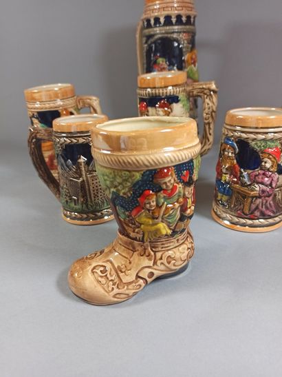 null German work of the XXth century,

Lot including a pitcher and five beer mugs...