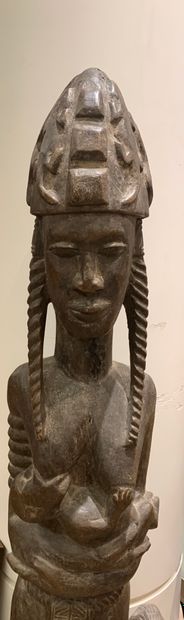 null Groupe en bois sculpté "Maternité"

Afrique travail Moderne



H. 133 cm