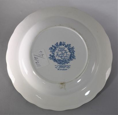 null RIDGWAY Staffordhire England

Earthenware plate with blue monochrome decoration,...