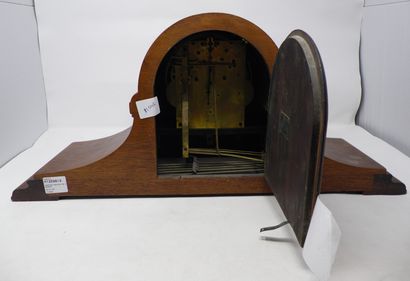 null ANSONIA Art Deco style clock in wood, 

Back door damaged. 

58 x 18.50 x 26...