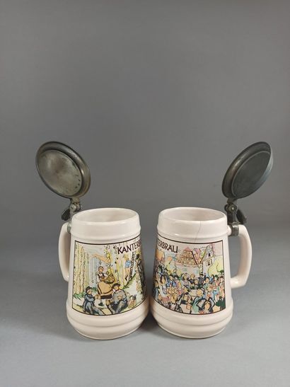 null Belgian work,

Lot of two beer mugs Kanterbrau in chromolithographed decoration.

Mark...