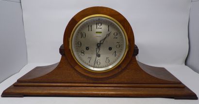 null ANSONIA Art Deco style clock in wood, 

Back door damaged. 

58 x 18.50 x 26...