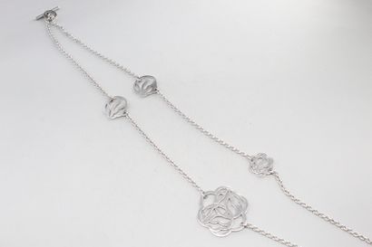 null O.J PERRIN

Silver necklace Swan model, decorated with openwork medallions with...
