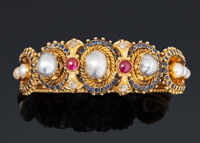 null Openwork 18K (750) yellow gold bracelet, decorated with baroque pearls (untested),...