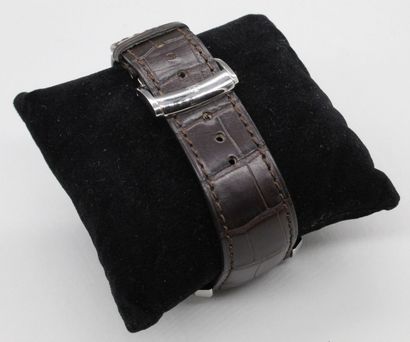 null BAUME MERCIER 

No. 3880382 

Ref. 65577

Steel bracelet watch. Case with screw...