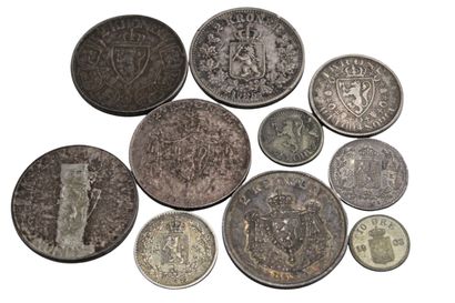 null NORVÈGE 

Lot de vingt-huit monnaies en argent et en bronze d'Oscar à Haakon...