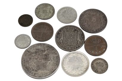 null DANEMARK 

Lot de onze monnaies : 

- Christian VIII, 1 Rigsbankdaler 1842,...