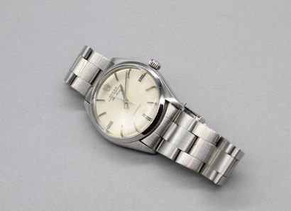 null ROLEX

Air King

No. 5500

No. 6193772

Steel bracelet watch. Round case, screw-down...