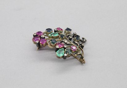 null 14K (585) yellow gold and silver brooch with foliage set with diamonds, sapphires,...