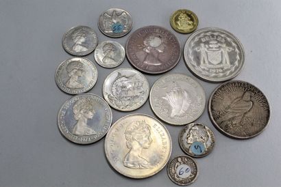null Important lot d'environ 210 monnaies en argent (dont 19 module écus) et 25 pièces...