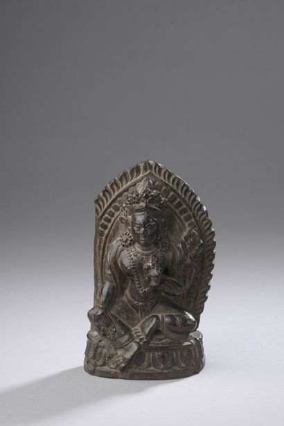 null NEPAL

Statuette en bois sculpté de tara assise en position de délassement royal...