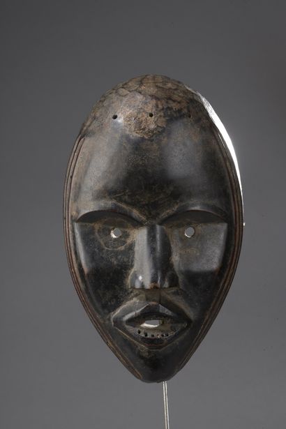 DIOMANDE, Ivory Coast

Mask

Beautiful patina...