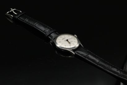 null Steel bracelet watch. Round case, screwed back. Repainted dial with the mention...