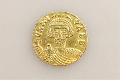 null LOMBARDS Bénévent

Grimoald III, avec Charlemagne (788 - 792)

Solidus or pâle

A/...