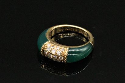 null VAN CLEEF & ARPELS

Philippine 18K (750) gold ring, paved with diamonds, the...