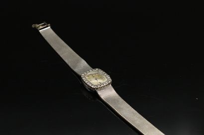 null Ladies' wristwatch in 18k (750) white gold. Unsigned case with diamond-set bezel....