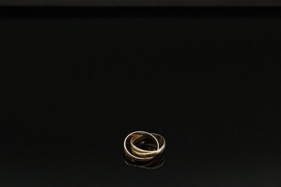 null CARTIER

Bague Trinity, trois anneaux en trois tons d'or 18K (750). 

Signée....