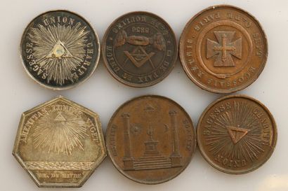 null JETONS

Franc-maçonnerie

Lot de six jetons en argent (2) et bronze (4) du XIXe...