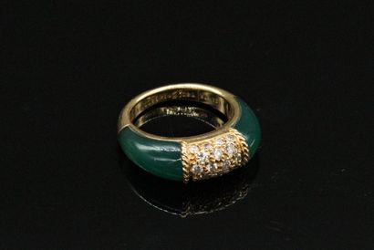 null VAN CLEEF & ARPELS

Philippine 18K (750) gold ring, paved with diamonds, the...