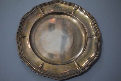 null Round silver dish (950), with six contours and fillet moldings, engraved with...
