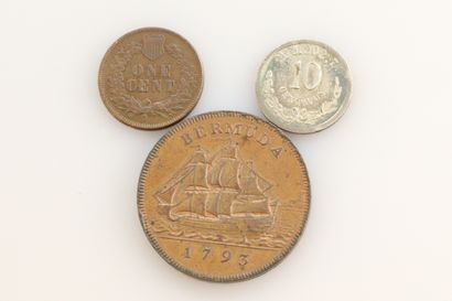 null MONNAIES ETRANGERES

Amériques : lot de 3 monnaies : 

- Bermudes : 1 penny,...