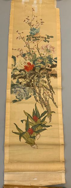 null CHINA - 19th century

Ink and colors on silk, representing peonies, plum tree...